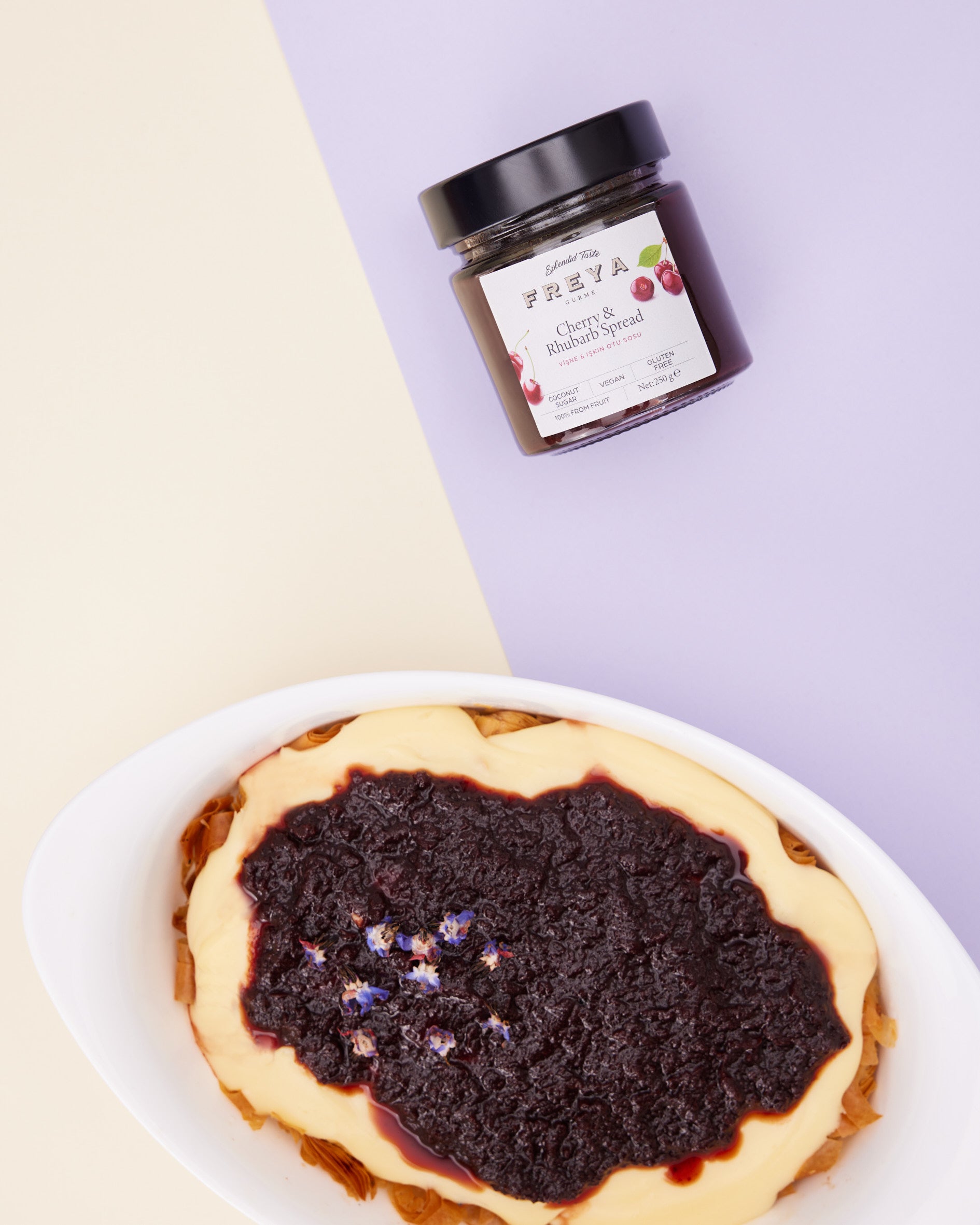 Kremalı Vişne Işkın Pasta