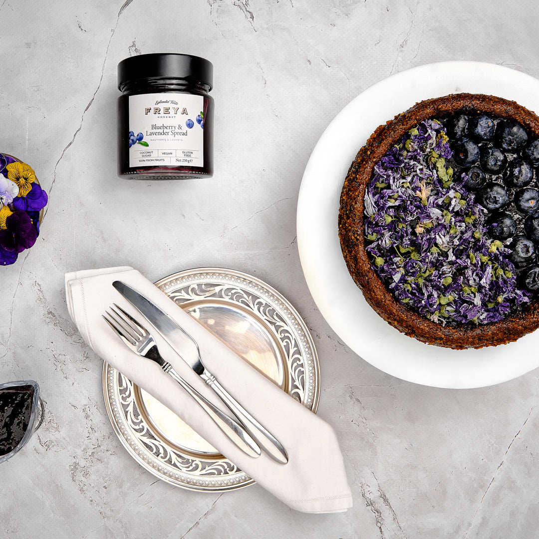 Maviyemiş Lavanta Vegan Kek