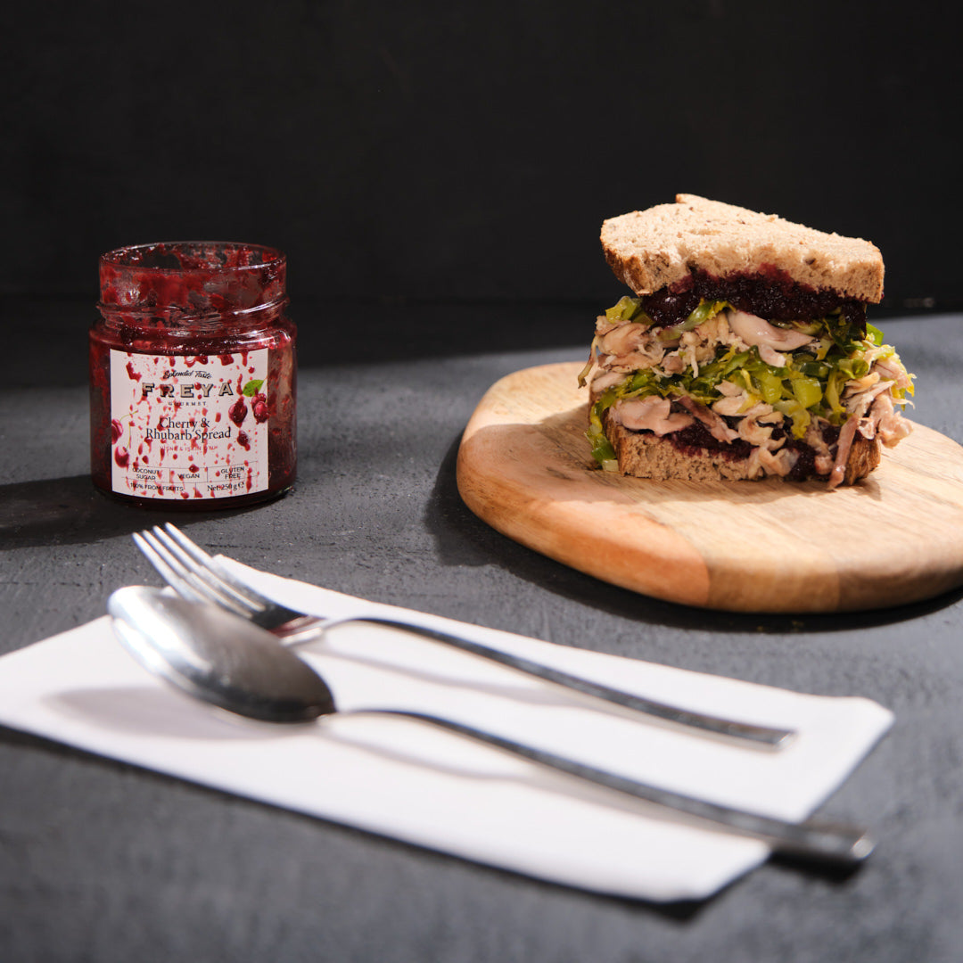 Vişne Işkın Tavuklu Sandviç