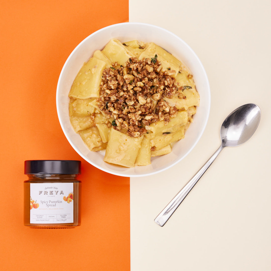 Baharatlı Balkabaklı Makarna