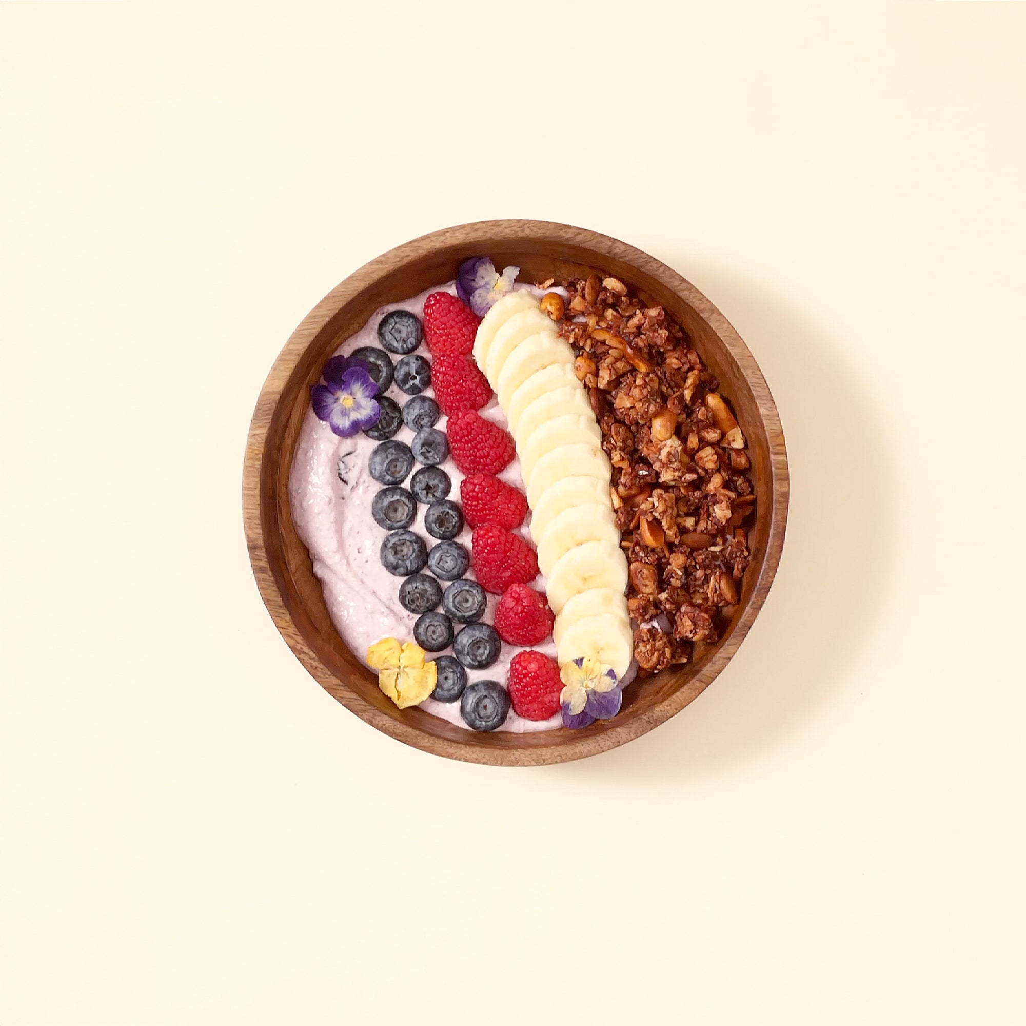 Maviyemiş Lavanta Soslu Hindistan Cevizi Granola